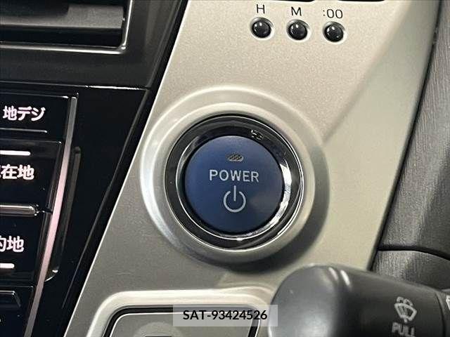 Toyota PRIUS ALPHA 2013-02 322218-6