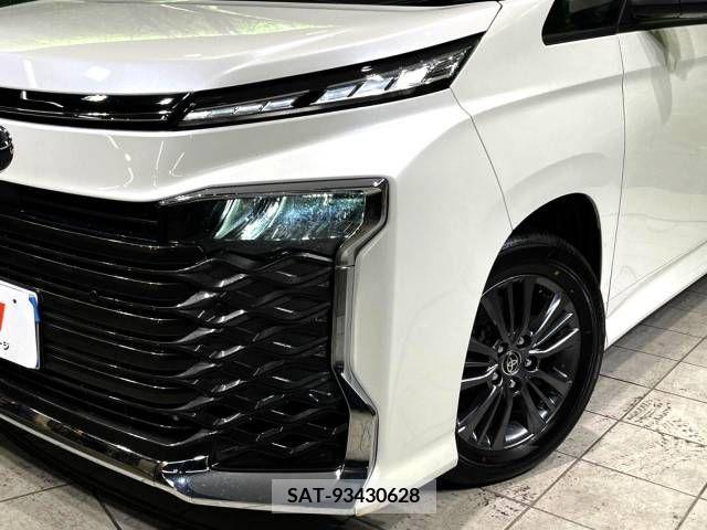 Toyota VOXY 2022-09 375502-12