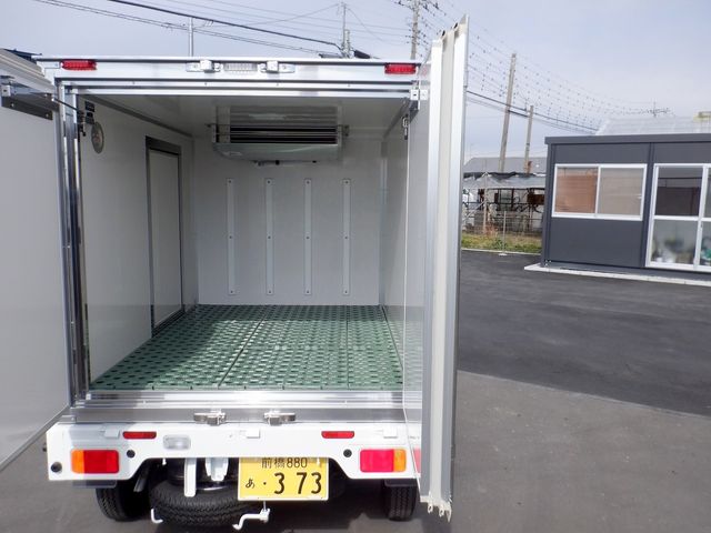 Mazda SCRUM TRUCK 2023-02 1727-18