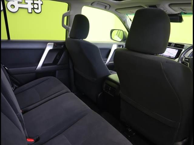 Toyota PRADO 2018-06 13184-23