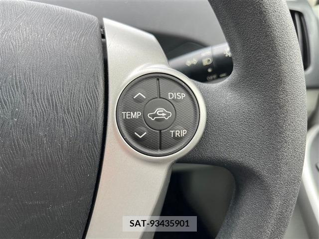 Toyota PRIUS 2013-08 328337-19