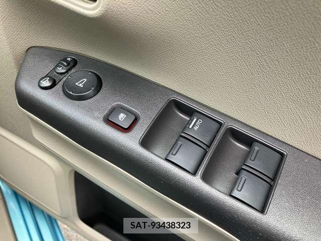 Honda LIFE 2011-01 306410-11