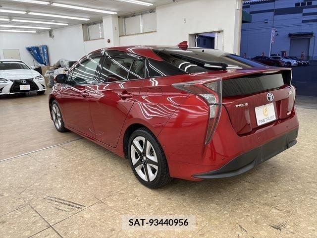 Toyota PRIUS 2016-05 223811-6