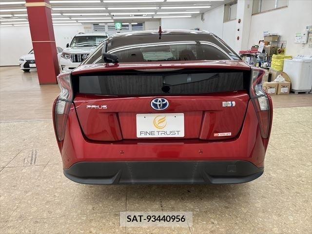 Toyota PRIUS 2016-05 223811-5