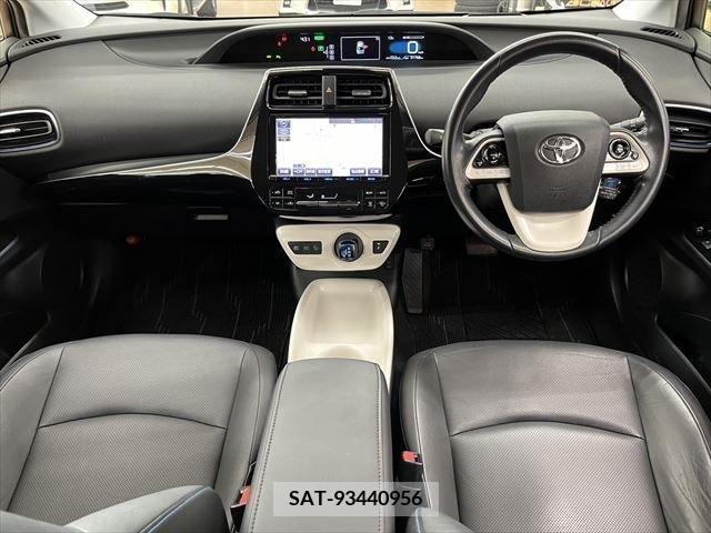 Toyota PRIUS 2016-05 223811-18