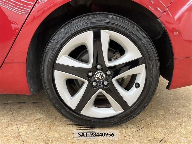 Toyota PRIUS 2016-05 223811-16
