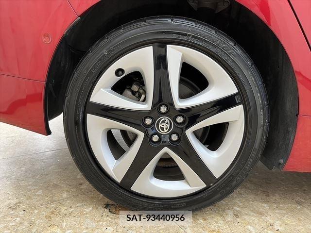 Toyota PRIUS 2016-05 223811-15