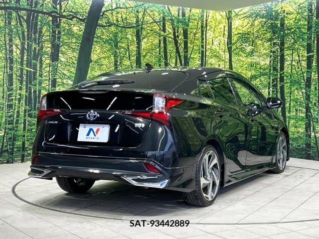 Toyota PRIUS 2021-07 332271-17