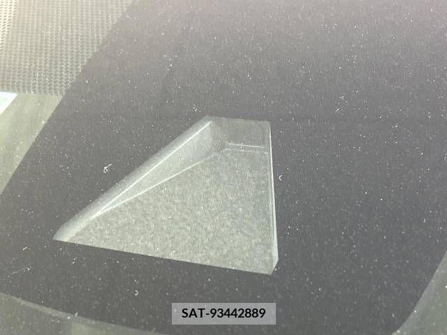 Toyota PRIUS 2021-07 332271-2