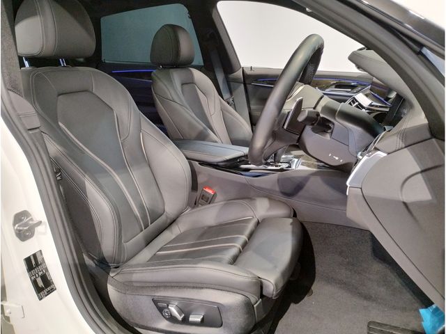 Bmw 6 SERIES 2019-06 2835-13