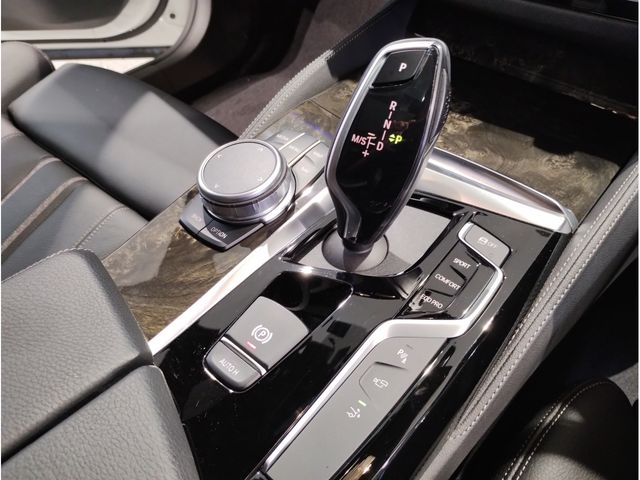 Bmw 6 SERIES 2019-06 2835-17