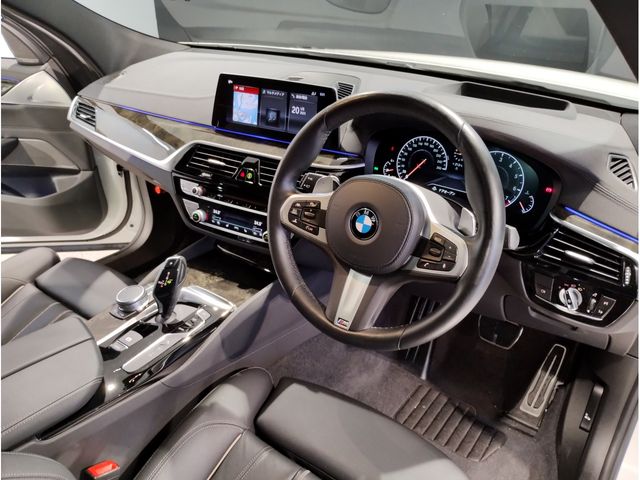 Bmw 6 SERIES 2019-06 2835-14