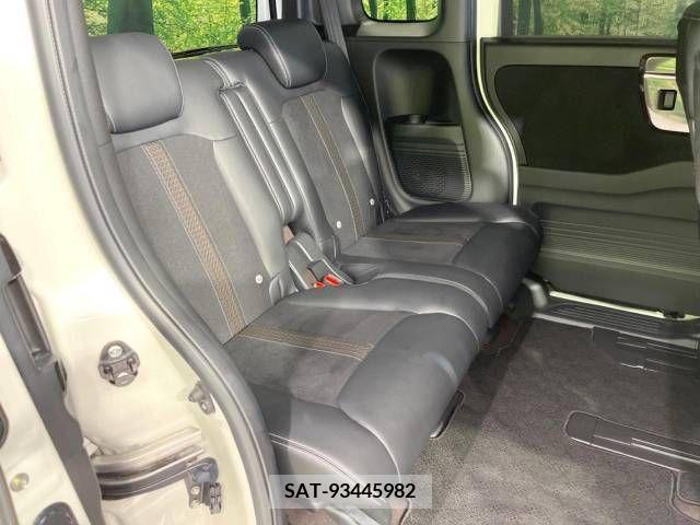 Honda N BOX CUSTOM 2017-12 350395-9