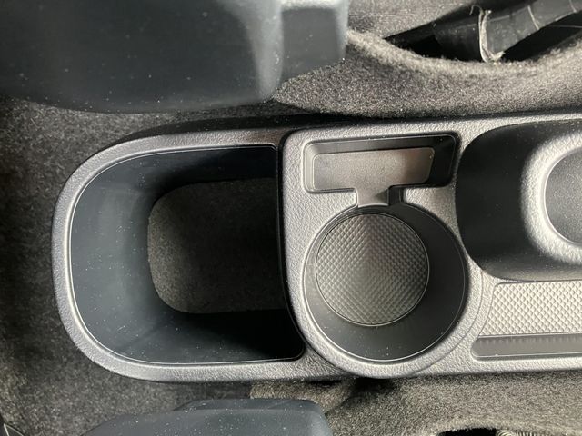 Toyota VITZ HYBRID 2018-06 12338-14