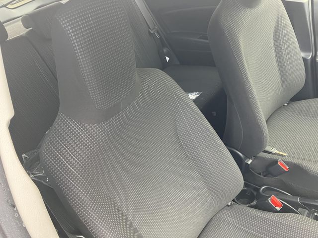 Toyota VITZ HYBRID 2018-06 12338-21
