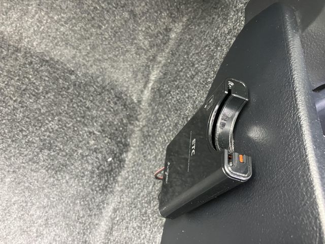 Toyota VITZ HYBRID 2018-06 12338-25