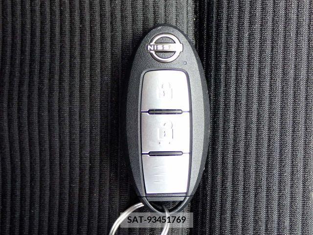 Nissan NOTE 2021-05 334995-18