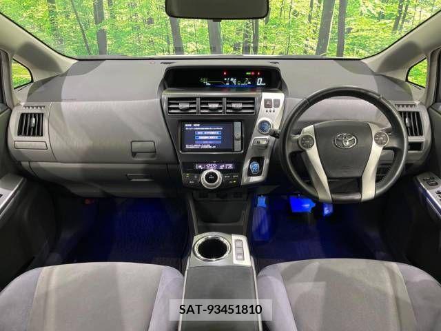 Toyota PRIUS ALPHA 2012-05 366791-1