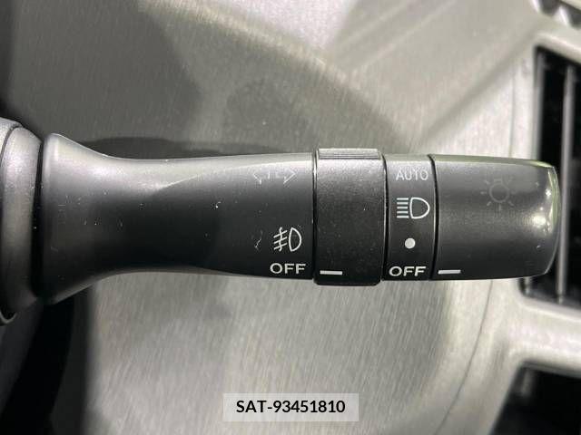 Toyota PRIUS ALPHA 2012-05 366791-5