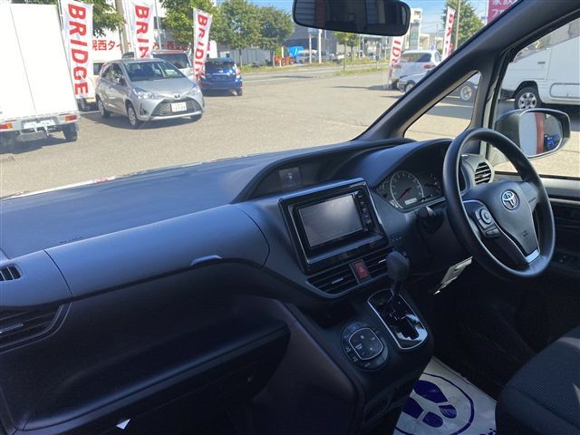 Toyota VOXY 2014-09 23222-19