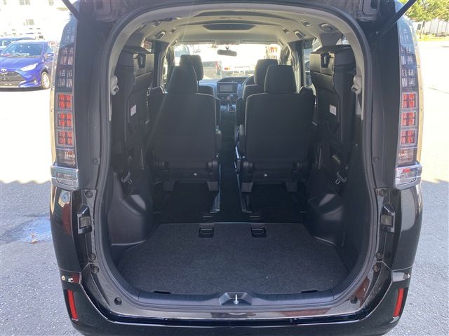 Toyota VOXY 2014-09 23222-15