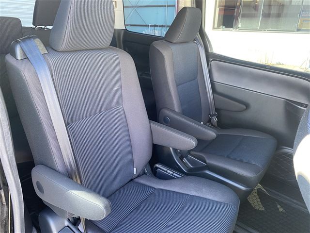 Toyota VOXY 2014-09 23222-12