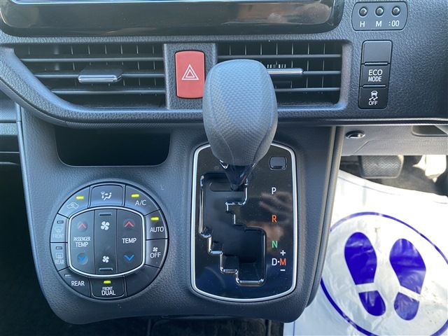 Toyota VOXY 2014-09 23222-28
