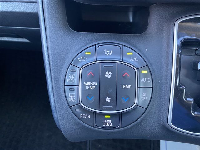 Toyota VOXY 2014-09 23222-27