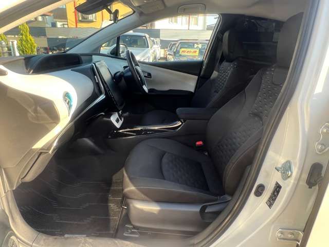 Toyota PRIUS PHV 2017-02 196511-9