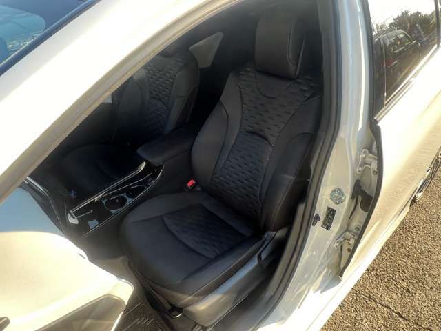 Toyota PRIUS PHV 2017-02 196511-8