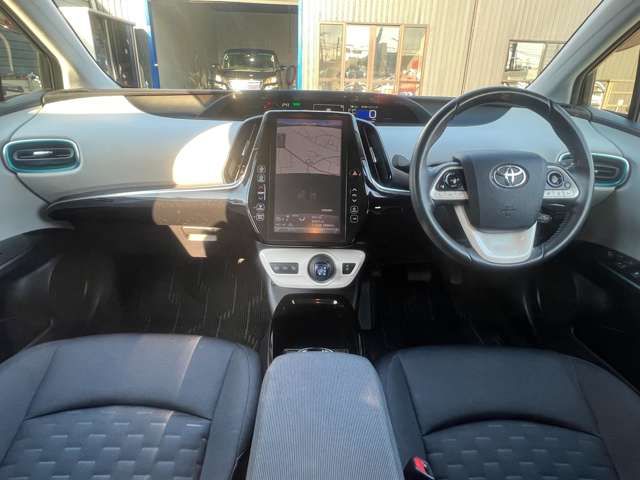 Toyota PRIUS PHV 2017-02 196511-14
