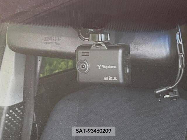 Toyota SIENTA 2015-12 218669-5