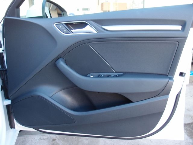Audi A3 2016-05 4519-23