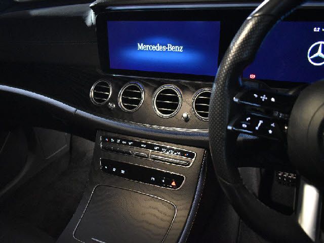 Mercedes Benz E-CLASS 2020-12 27113-9
