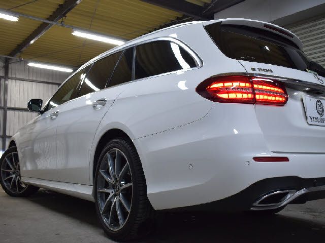 Mercedes Benz E-CLASS 2020-12 27113-23