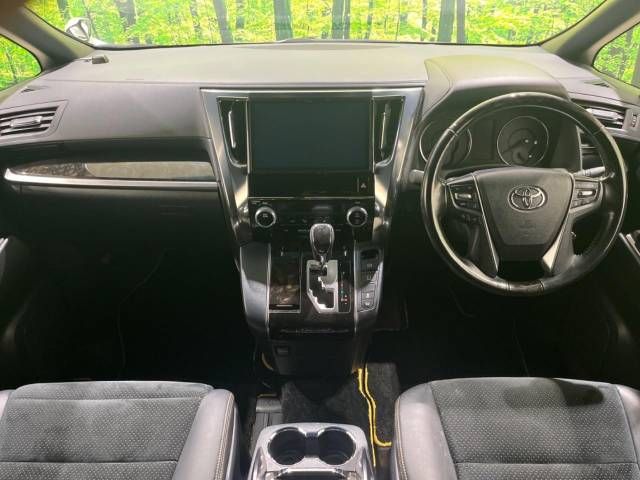 Toyota VELLFIRE 2017-06 196645-1