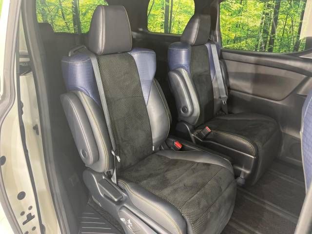 Toyota VELLFIRE 2017-06 196645-8