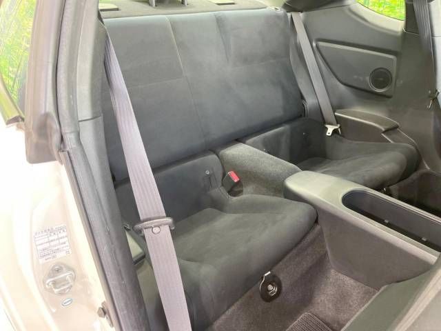 Subaru BRZ 2015-08 27402-9