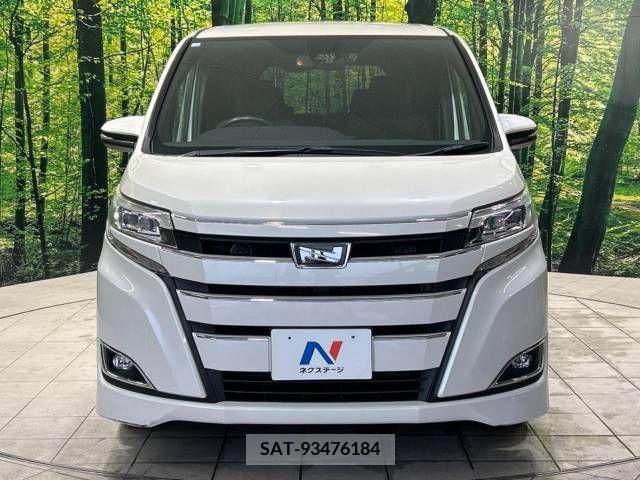 Toyota NOAH 2018-10 330531-14
