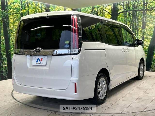 Toyota NOAH 2018-10 330531-17