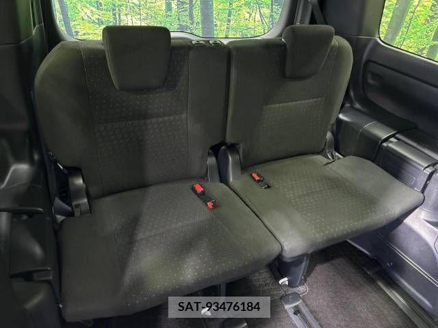 Toyota NOAH 2018-10 330531-10