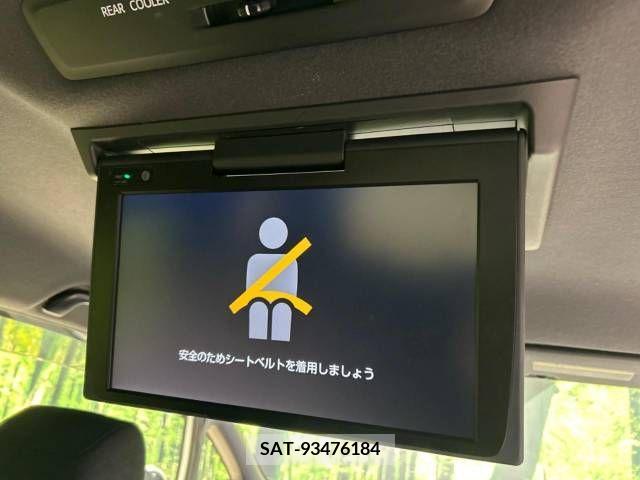 Toyota NOAH 2018-10 330531-4