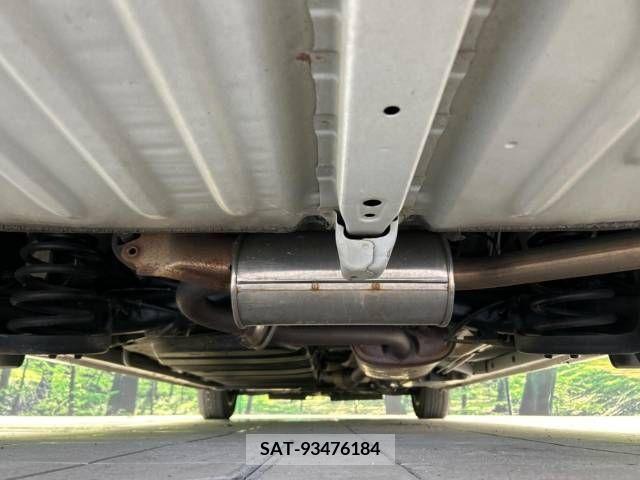 Toyota NOAH 2018-10 330531-19