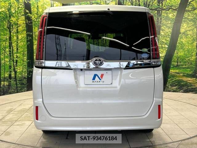 Toyota NOAH 2018-10 330531-15