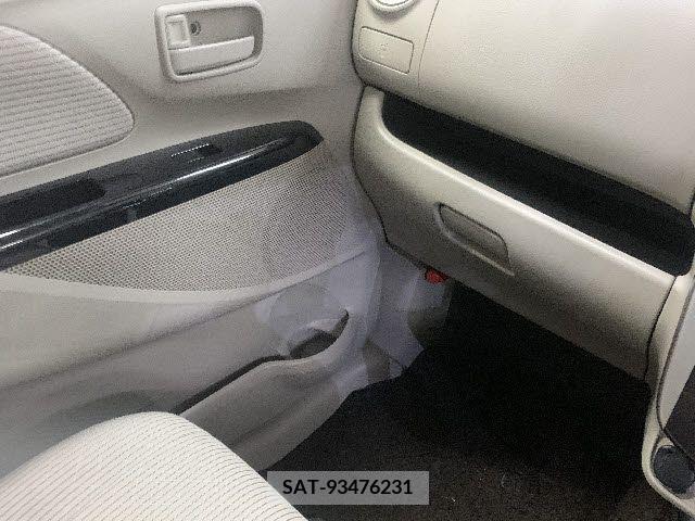 Nissan DAYZ 2018-02 228284-17