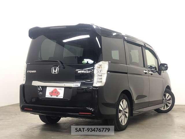 Honda STEP WGN 2013-01 286232-2