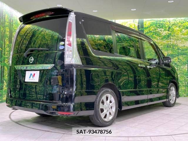 Nissan SERENA 2011-05 328074-18