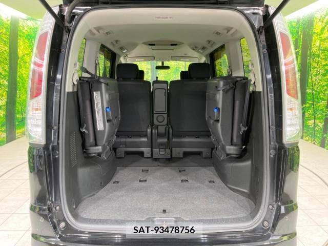 Nissan SERENA 2011-05 328074-11