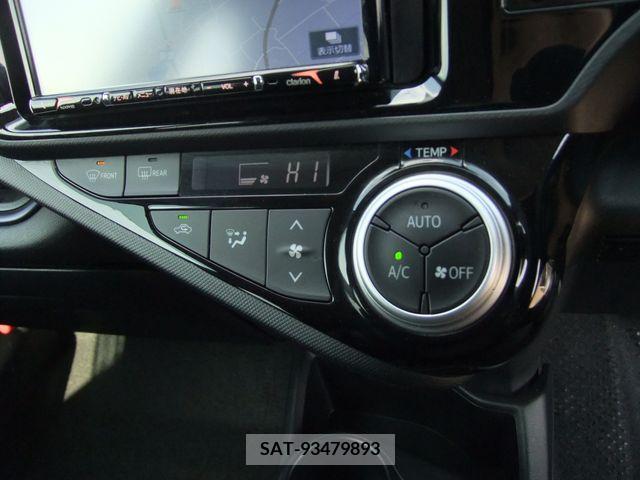 Toyota AQUA 2017-03 314279-9