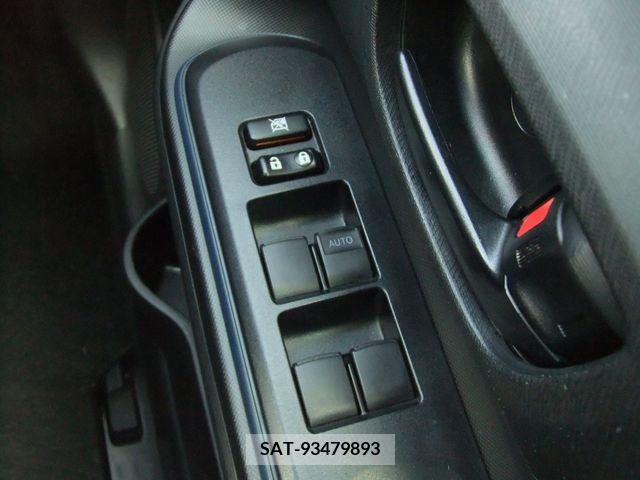 Toyota AQUA 2017-03 314279-4